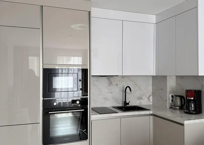 Premium Polarstar Luxury 150 M Zum Pool 1 Balkon Meeresblick Google Tv Bis Zu 4 Personen شقة *