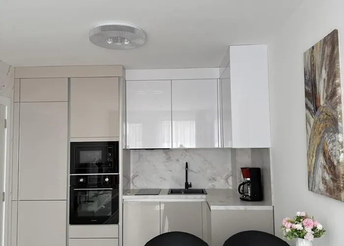 Premium Polarstar Luxury 150 M Zum Pool 1 Balkon Meeresblick Google Tv Bis Zu 4 Personen سفيتي فلاس