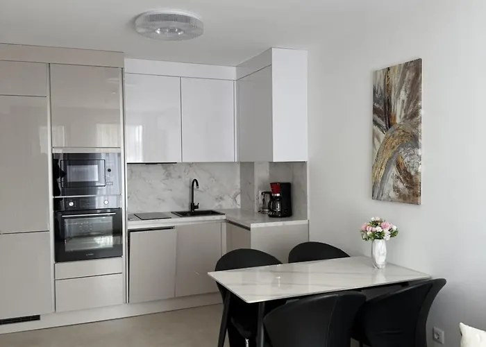 Premium Polarstar Luxury 150 M Zum Pool 1 Balkon Meeresblick Google Tv Bis Zu 4 Personen * سفيتي فلاس